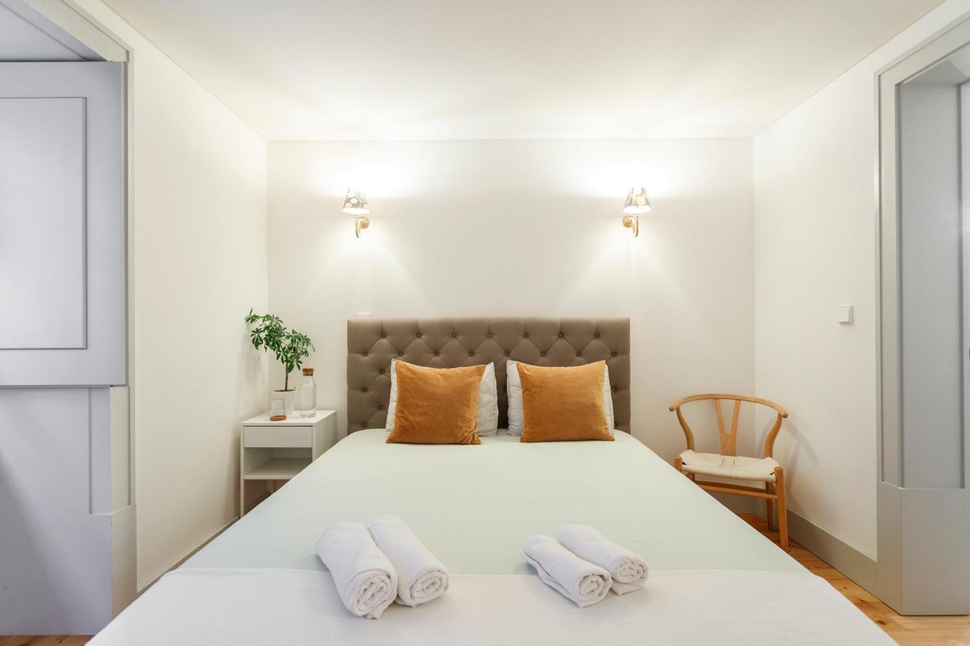 Double Room With Private Wc In Shared House In Downtown リスボン エクステリア 写真