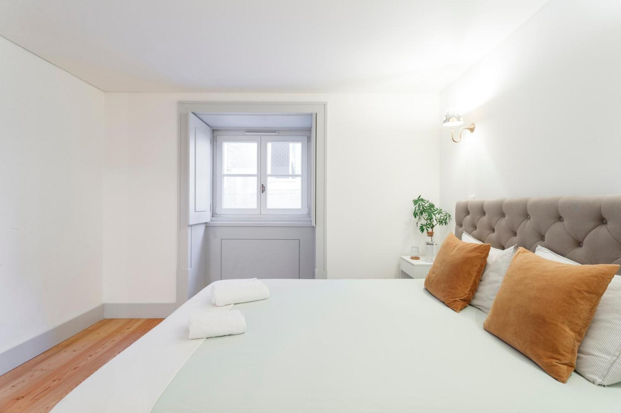 Double Room With Private Wc In Shared House In Downtown リスボン エクステリア 写真